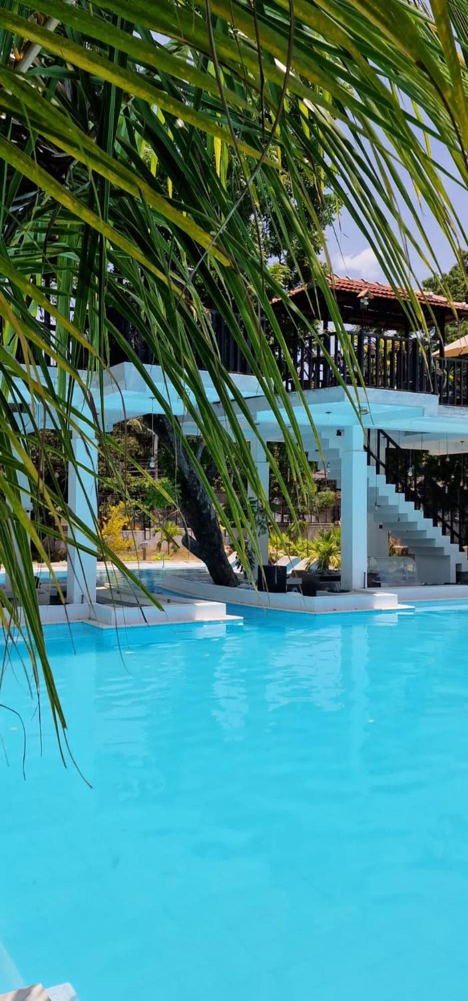 Lucky Beach Resort 亭可马里 外观 照片